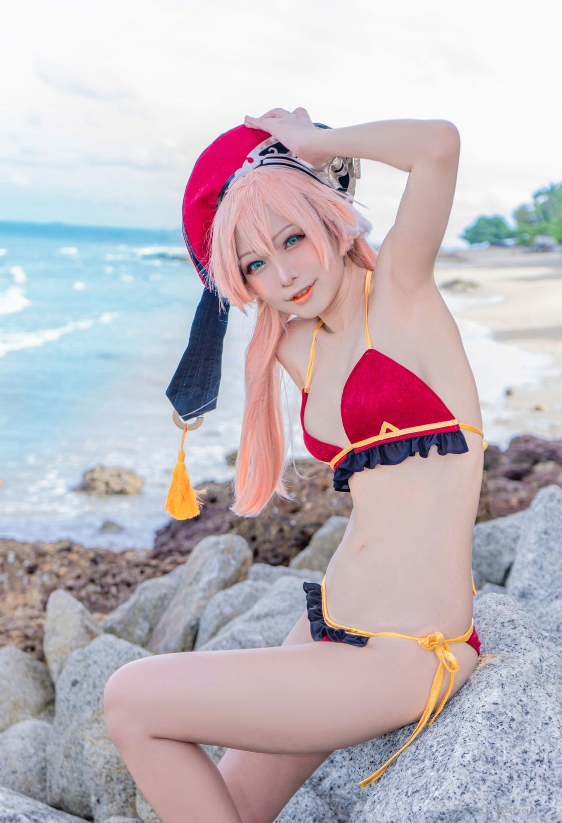 Yanfei Bikini Ʒͼ Cosplayer ͼLight P.3